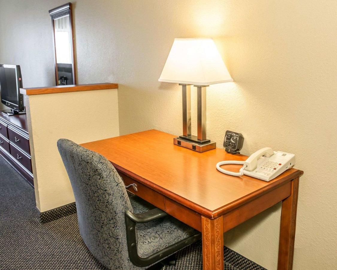 Comfort Suites Auburn - thumb 36