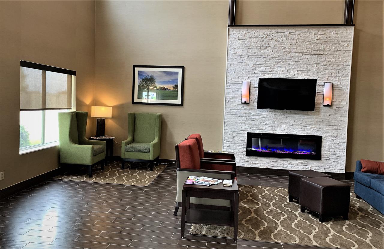 Comfort Suites Auburn - thumb 12