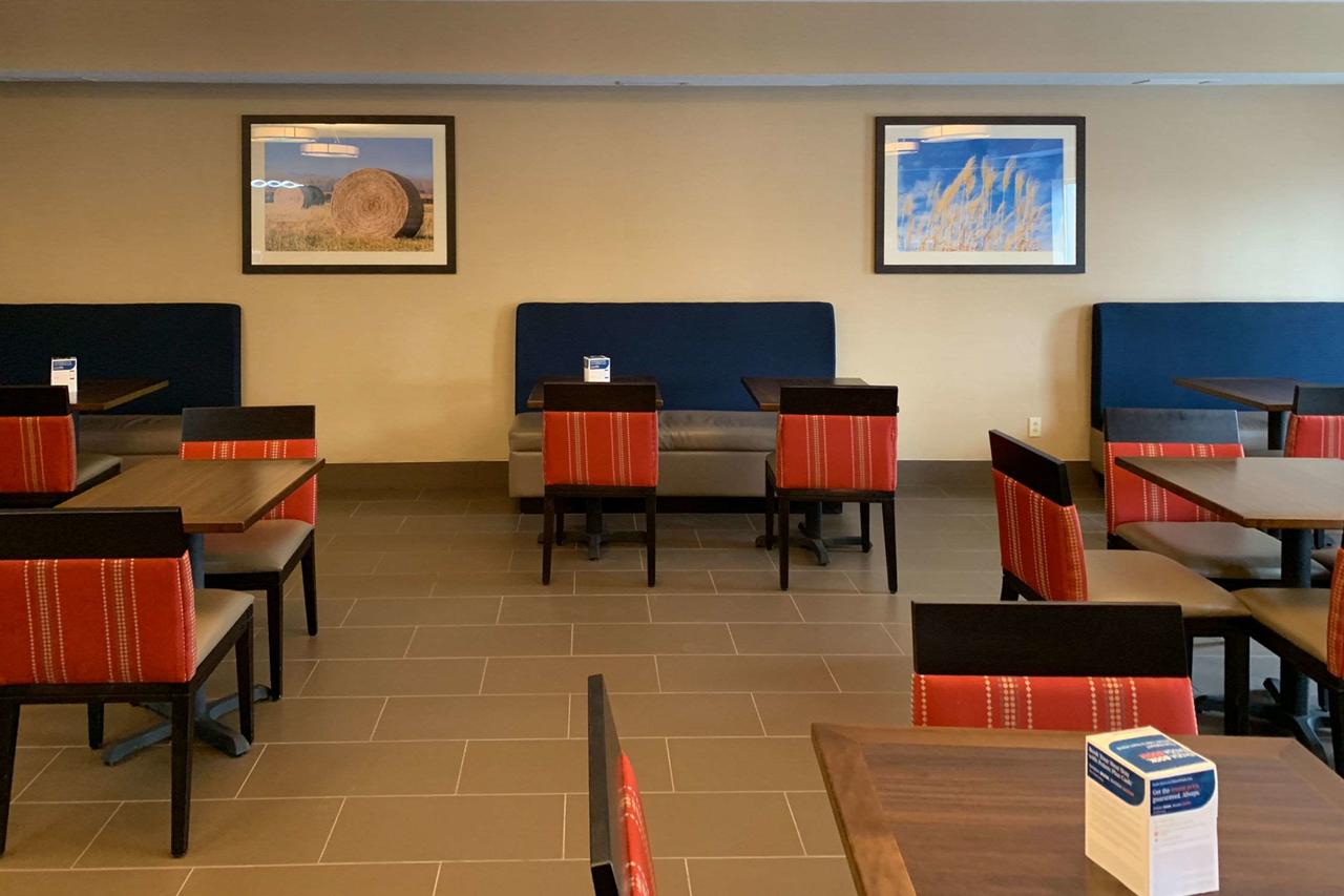 Comfort Suites Auburn - thumb 18