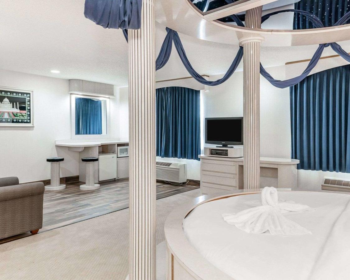 Comfort Suites North Elkhart - thumb 17