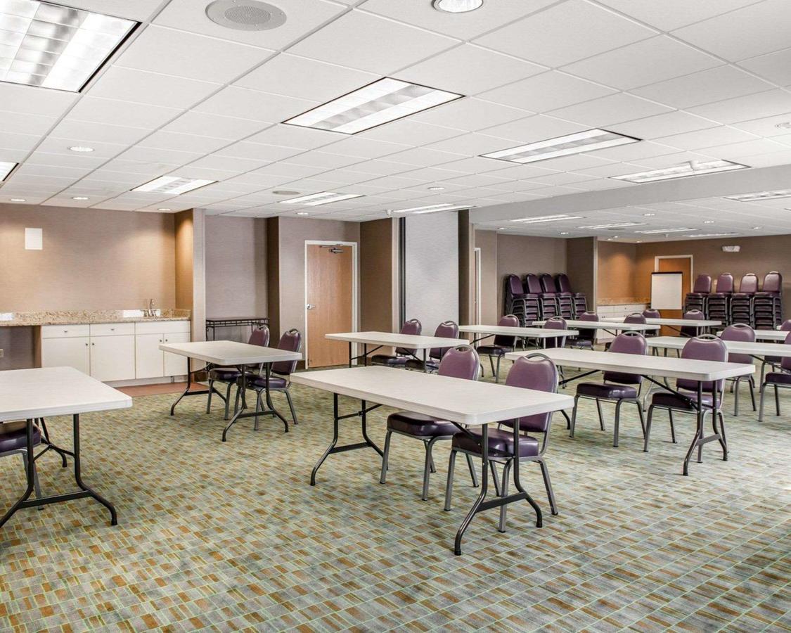 Comfort Suites North Elkhart - thumb 24