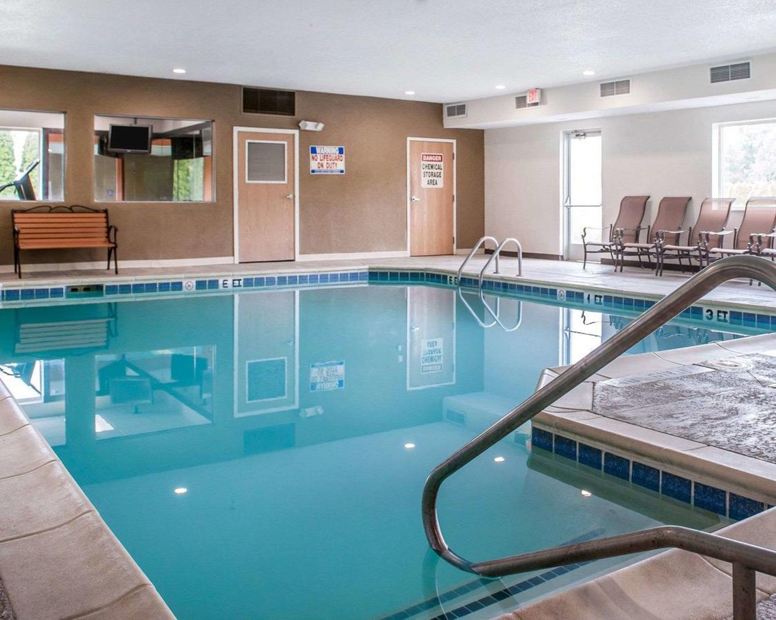 Comfort Suites North Elkhart - thumb 33