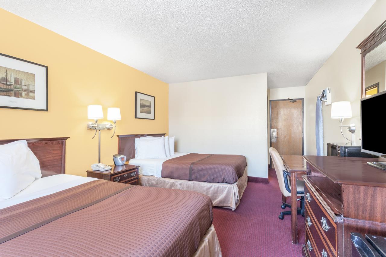 Magnuson Hotel Fort Wayne North - Coliseum - thumb 1