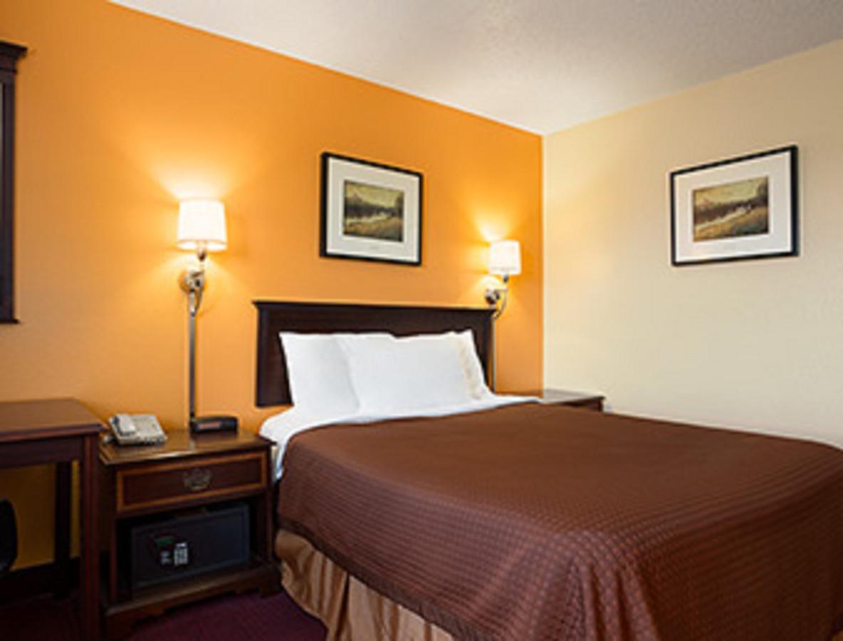Magnuson Hotel Fort Wayne North - Coliseum - thumb 23