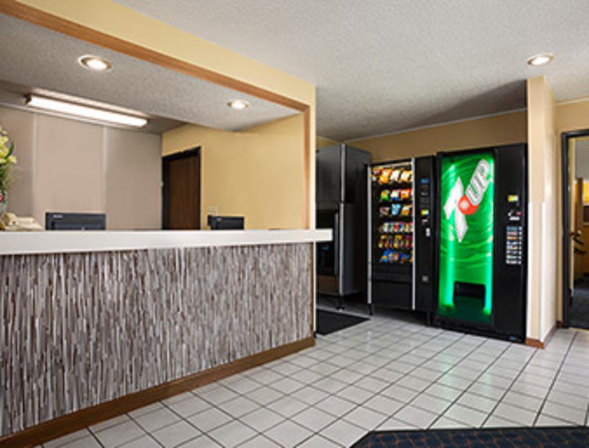 Magnuson Hotel Fort Wayne North - Coliseum - thumb 19