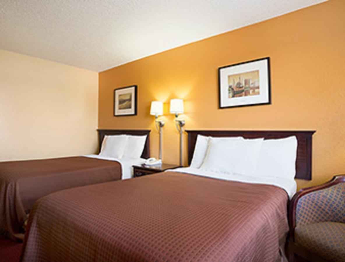 Magnuson Hotel Fort Wayne North - Coliseum - thumb 24