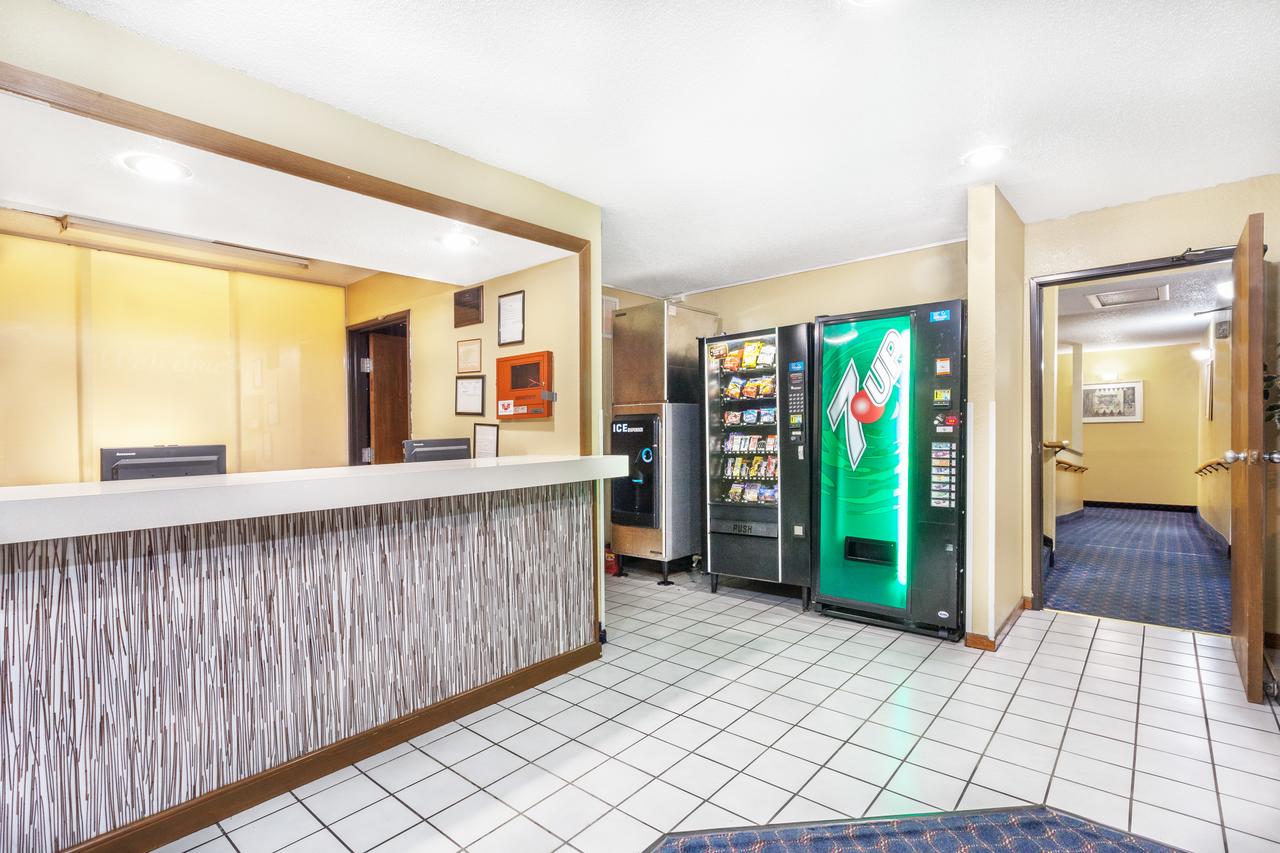 Magnuson Hotel Fort Wayne North - Coliseum - thumb 10