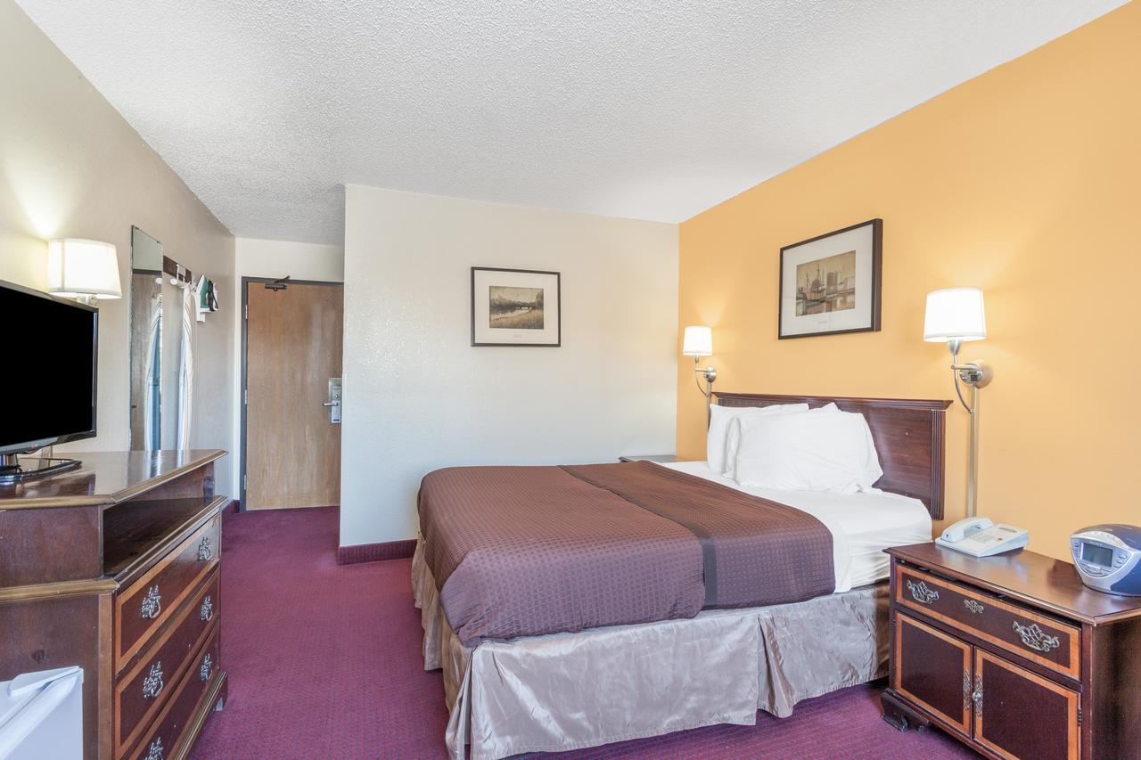 Magnuson Hotel Fort Wayne North - Coliseum - thumb 17