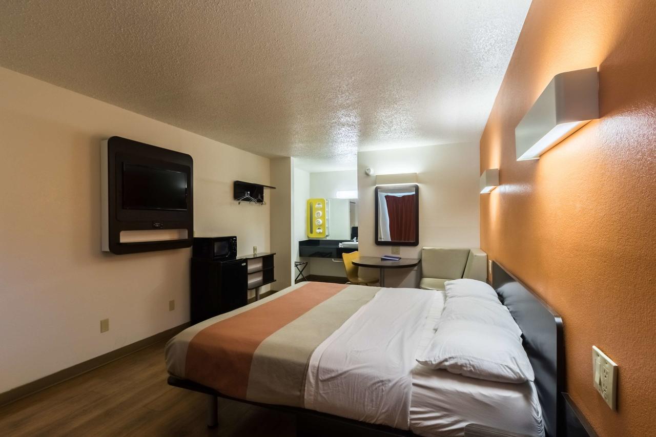 Motel 6 Crawfordsville - thumb 9