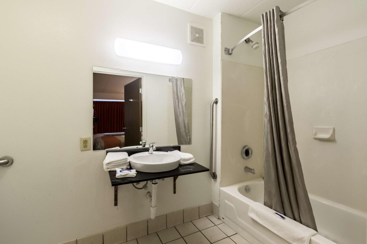 Motel 6 Crawfordsville - thumb 5