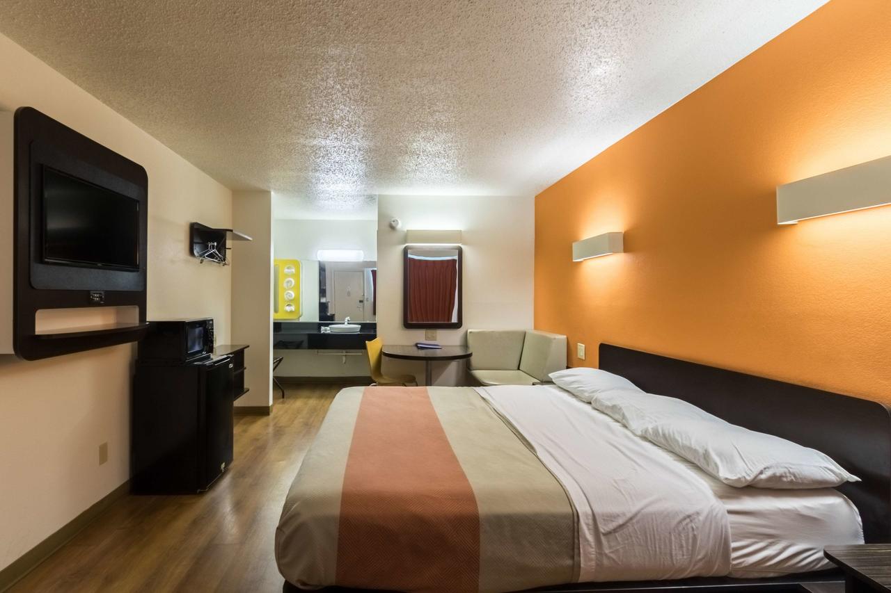 Motel 6 Crawfordsville - thumb 8