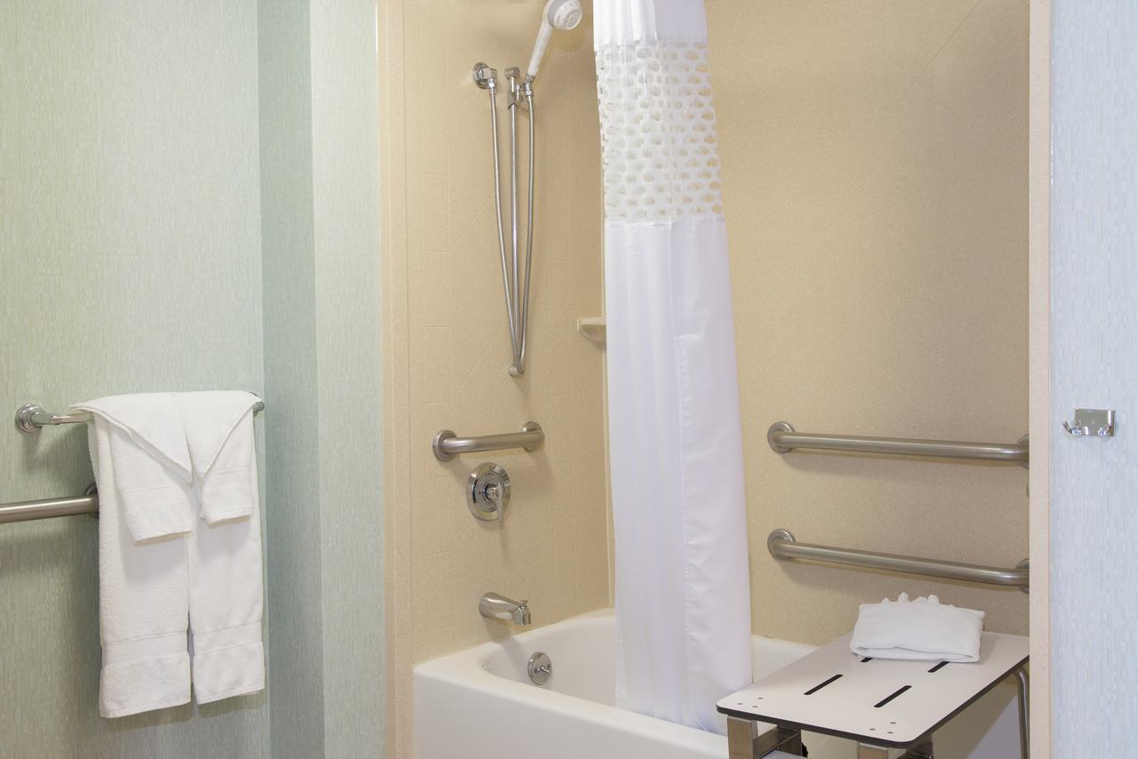 Hampton Inn & Suites Kokomo - thumb 35