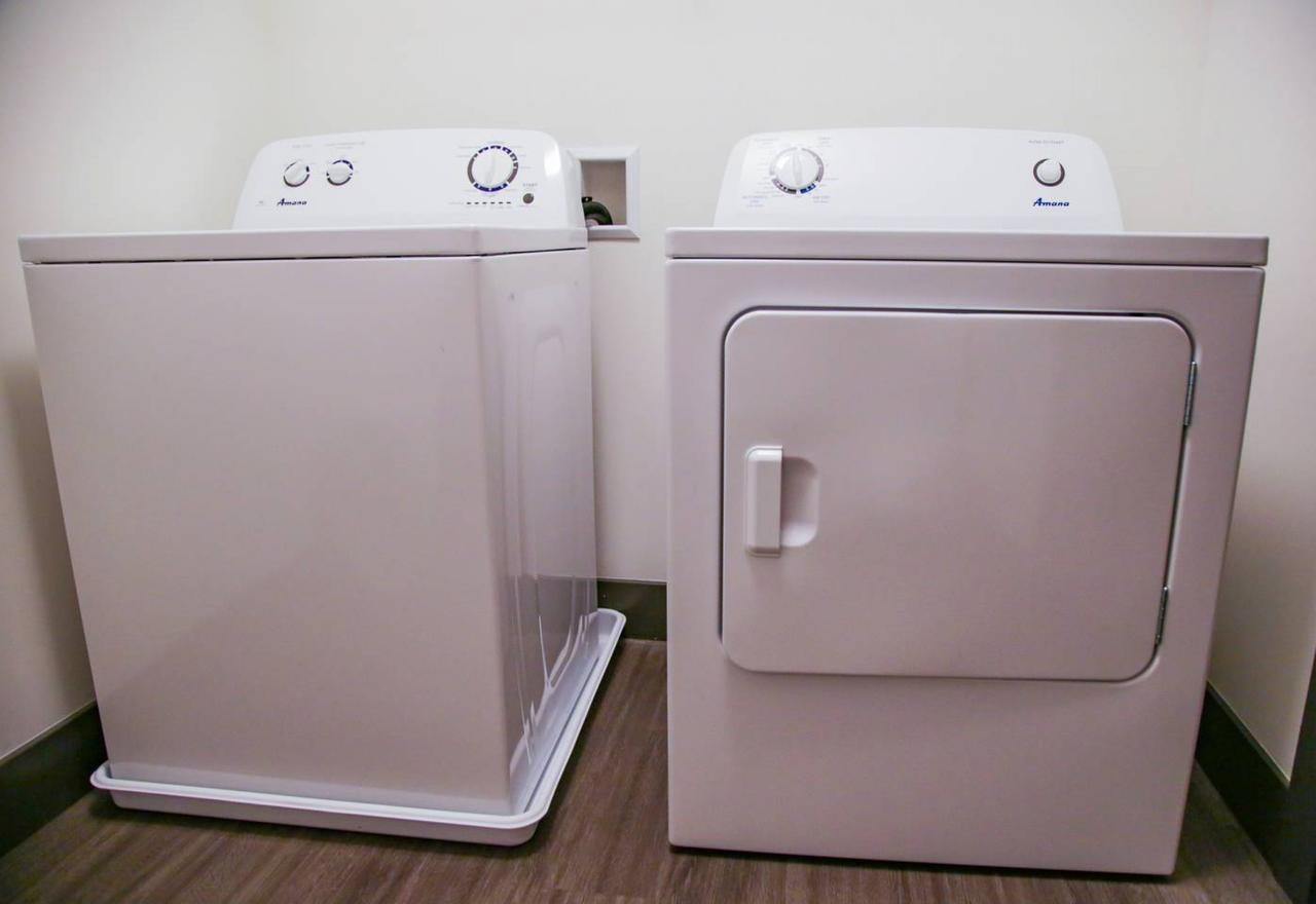 URBAN DECO 1BR APT IN HISTORIC LOCKERBIE DISTRICT - thumb 30