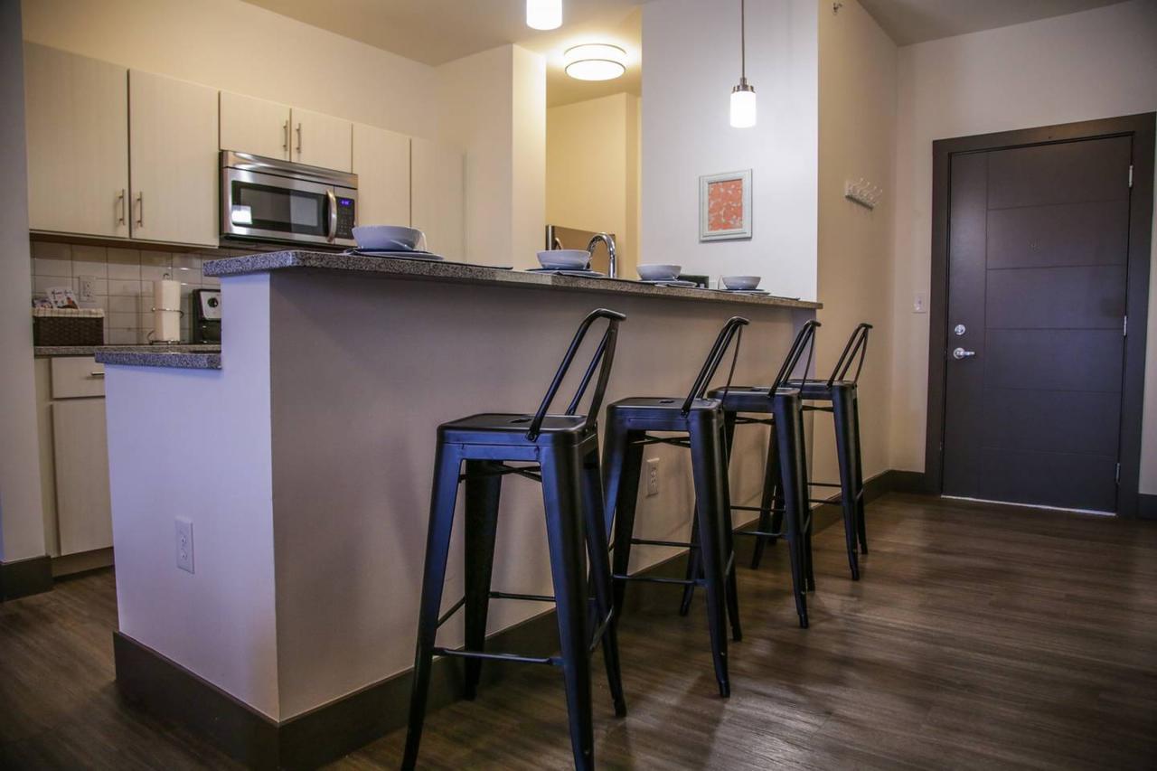 URBAN DECO 1BR APT IN HISTORIC LOCKERBIE DISTRICT - thumb 42