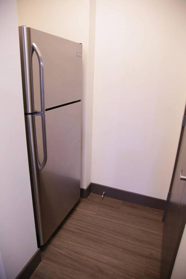 URBAN DECO 1BR APT IN HISTORIC LOCKERBIE DISTRICT - thumb 18