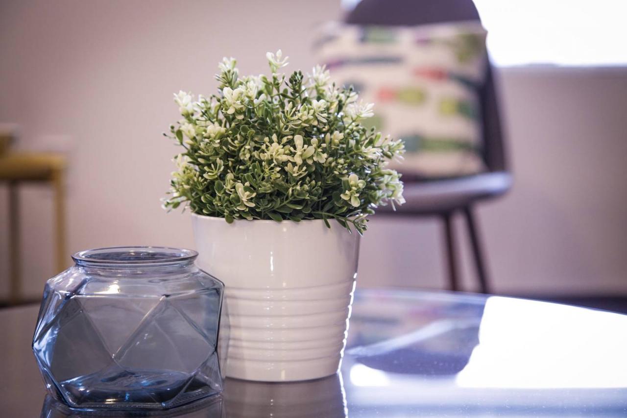 URBAN DECO 1BR APT IN HISTORIC LOCKERBIE DISTRICT - thumb 5