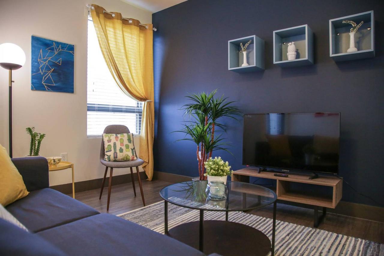 URBAN DECO 1BR APT IN HISTORIC LOCKERBIE DISTRICT - thumb 0