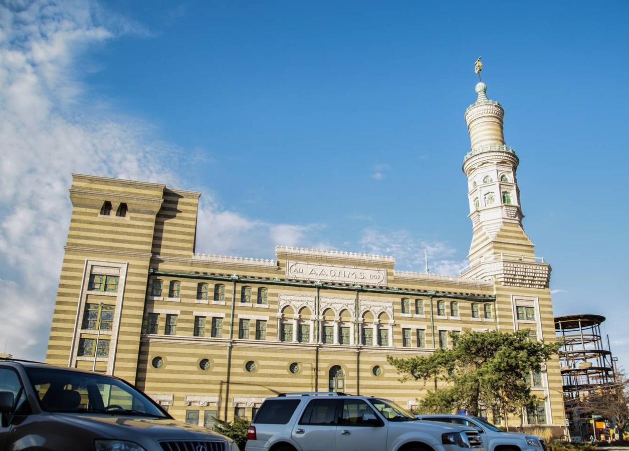 URBAN DECO 1BR APT IN HISTORIC LOCKERBIE DISTRICT - thumb 17