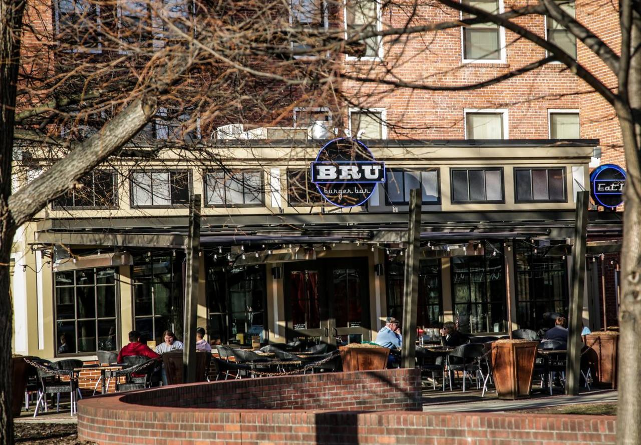 URBAN DECO 1BR APT IN HISTORIC LOCKERBIE DISTRICT - thumb 29