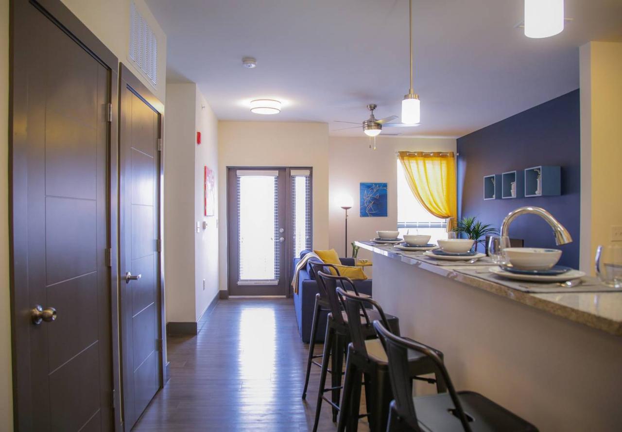 URBAN DECO 1BR APT IN HISTORIC LOCKERBIE DISTRICT - thumb 14