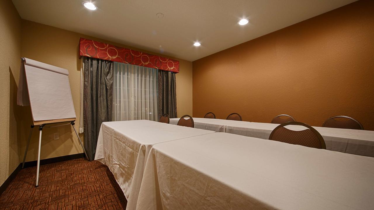 Best Western Plus Fort Wayne Inn & Suites North - thumb 17