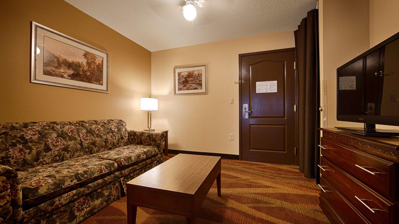 Best Western Plus Fort Wayne Inn & Suites North - thumb 23