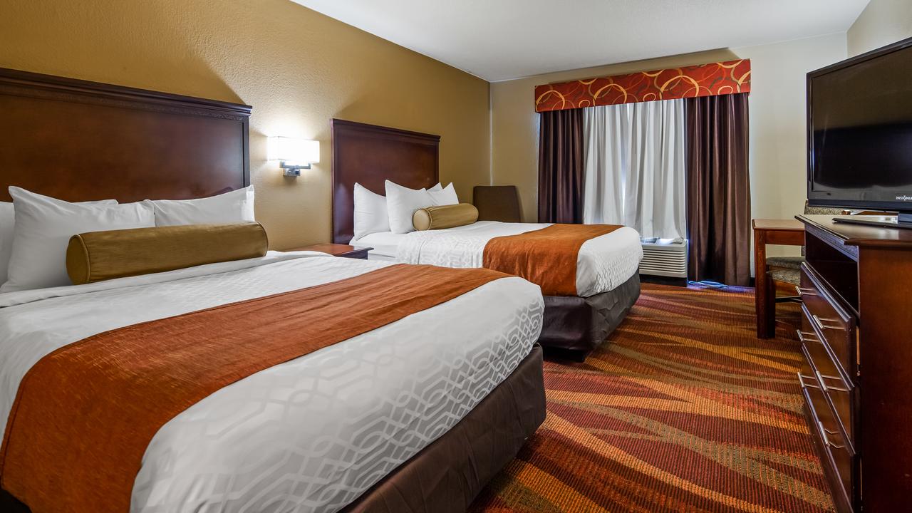 Best Western Plus Fort Wayne Inn & Suites North - thumb 1