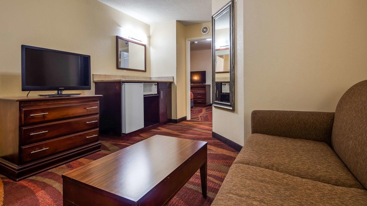 Best Western Plus Fort Wayne Inn & Suites North - thumb 41