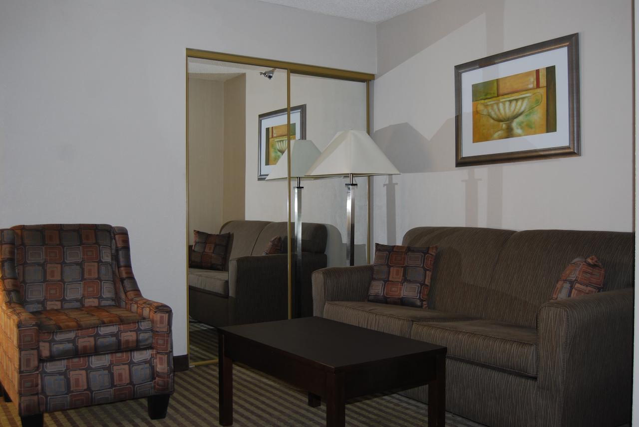 Holiday Inn Express & Suites Tell City - thumb 12