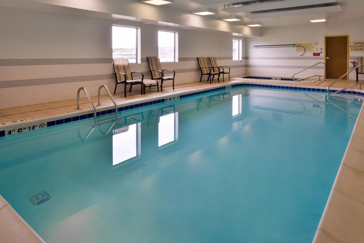Hampton Inn Elkhart - thumb 6