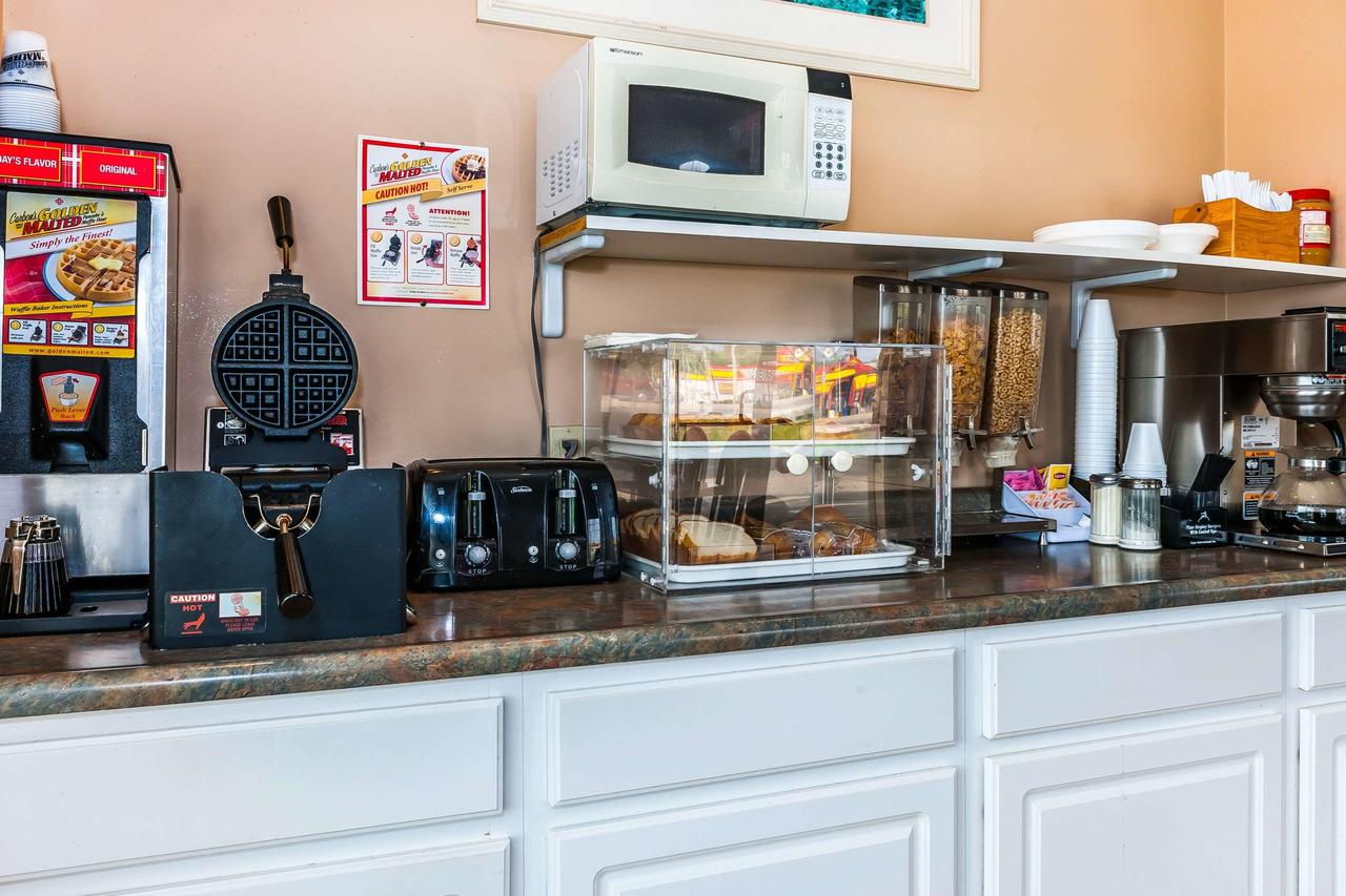 Econo Lodge Vincennes - thumb 10