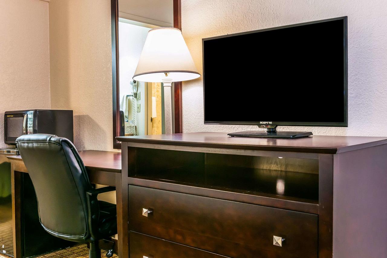 Econo Lodge Vincennes - thumb 27