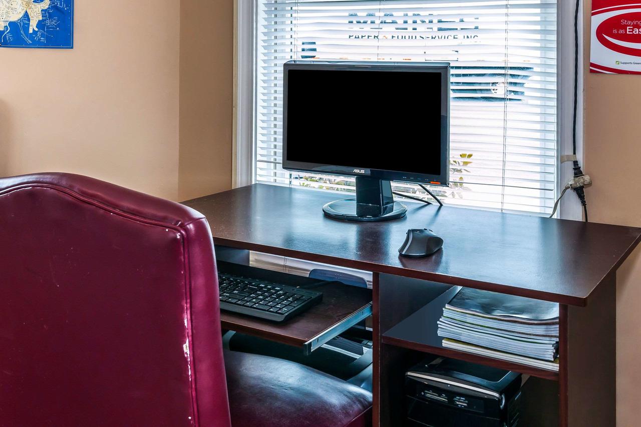 Econo Lodge Vincennes - thumb 14