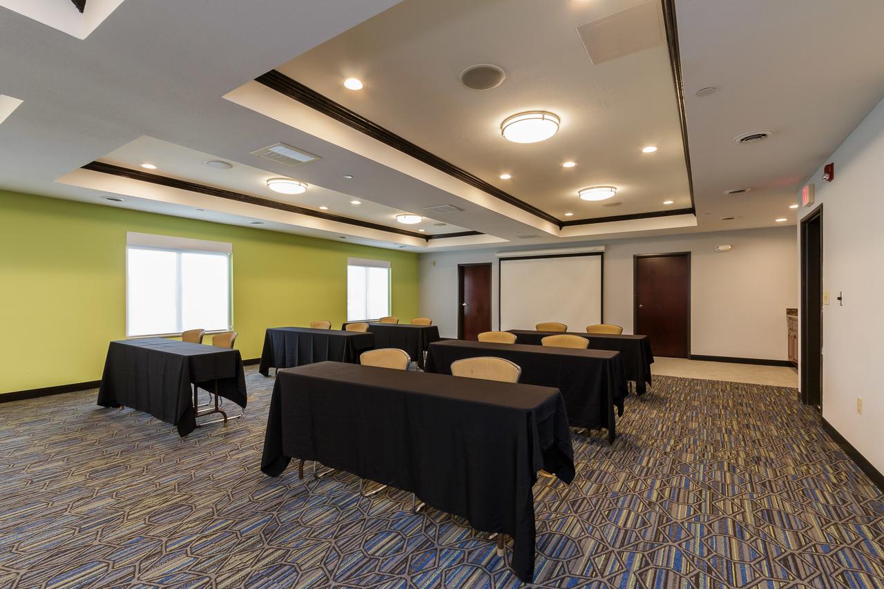 Holiday Inn Express & Suites - South Bend - Notre Dame Univ. - thumb 28