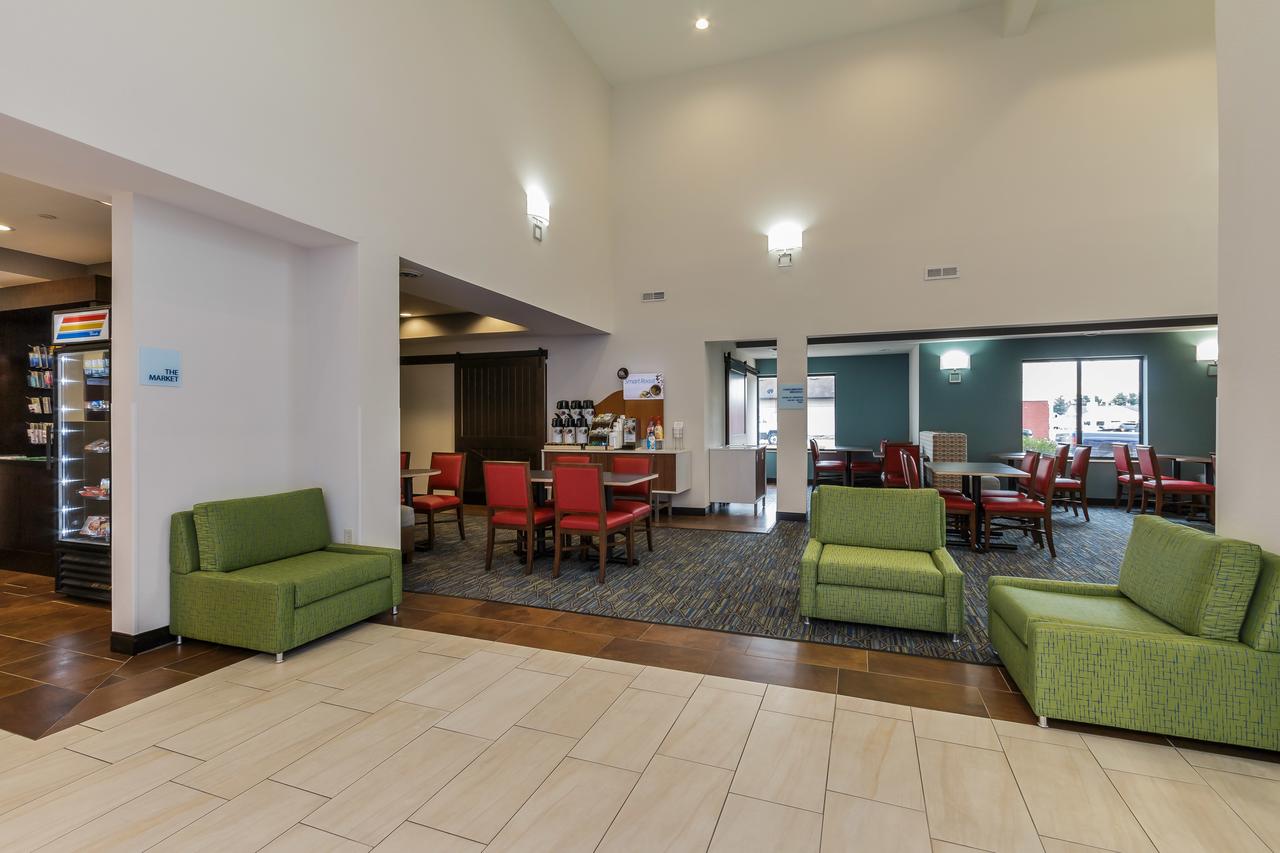 Holiday Inn Express & Suites - South Bend - Notre Dame Univ. - thumb 5