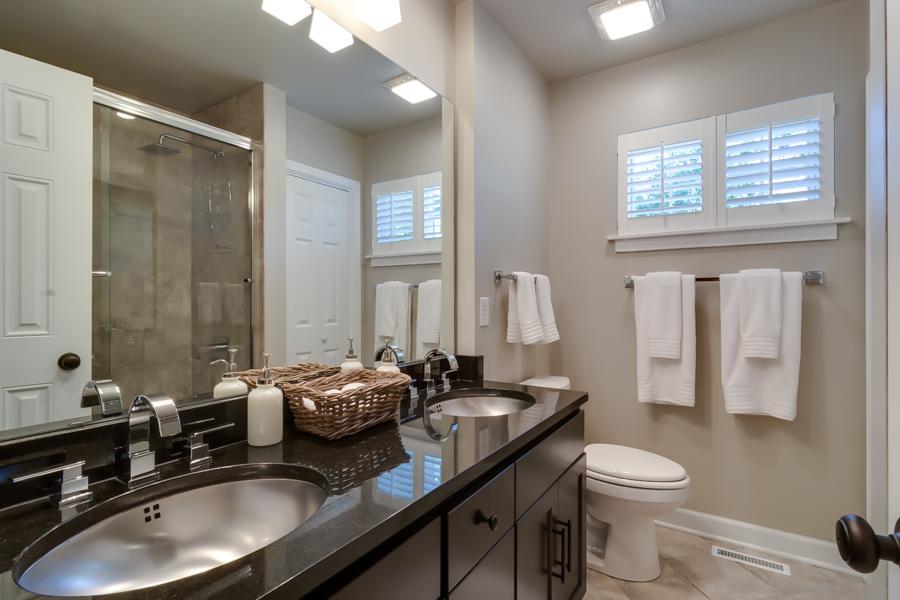 2 Minute Walk To ND Campus And Eddy St. Commons! - thumb 6