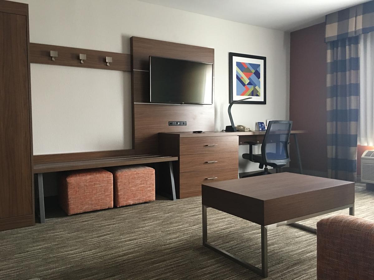 Holiday Inn Express Greensburg - thumb 3