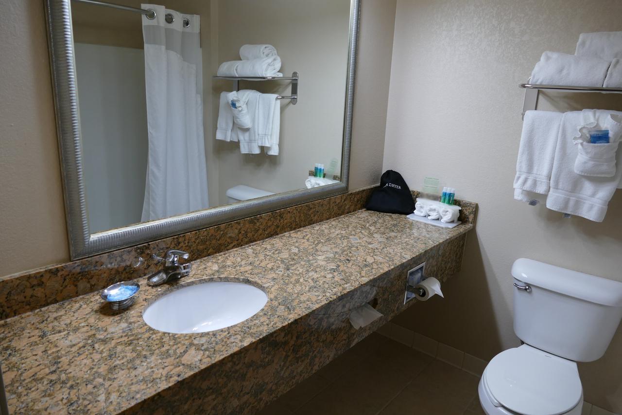 Holiday Inn Express Greensburg - thumb 10