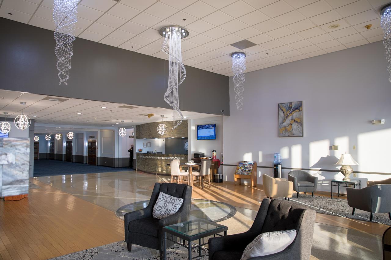 Ramada By Wyndham Cedar Rapids - thumb 0