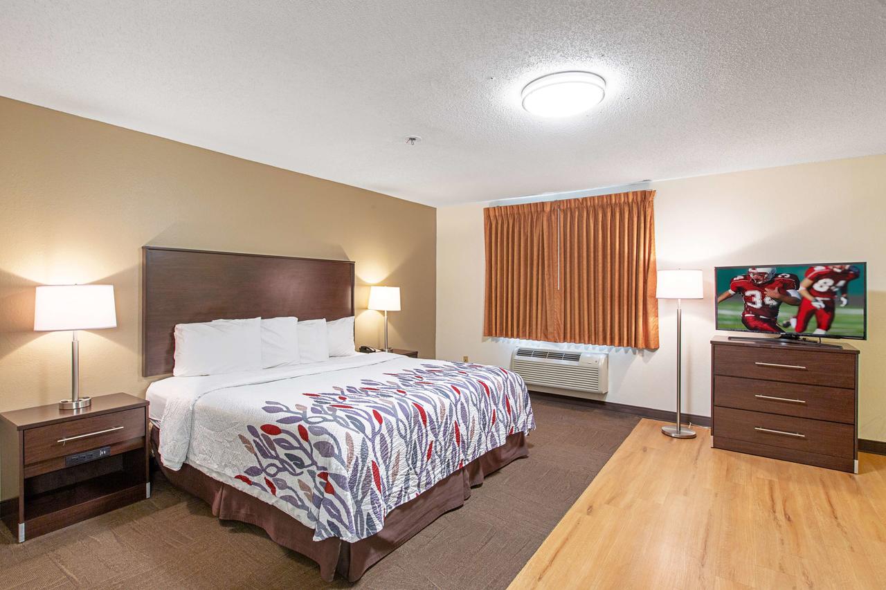 Red Roof Inn & Suites Omaha - Council Bluffs - thumb 31