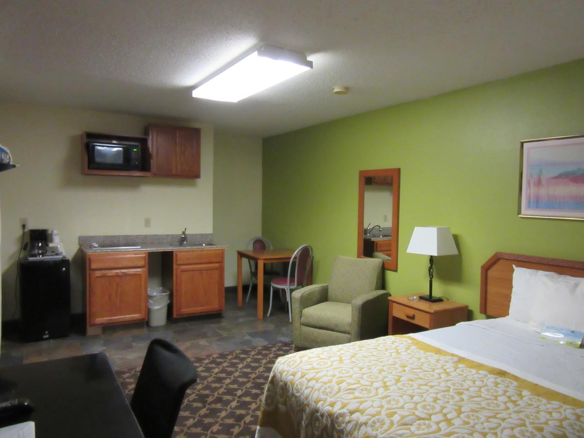 Days Inn By Wyndham Fort Dodge - thumb 36