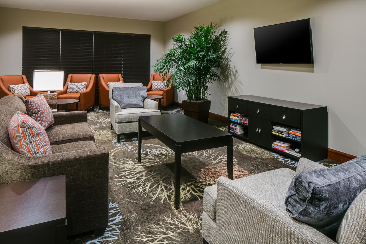 Staybridge Suites Des Moines Downtown - thumb 33