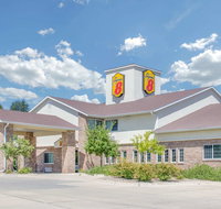 Super 8 by Wyndham Cedar Falls - Tourism Bookings
