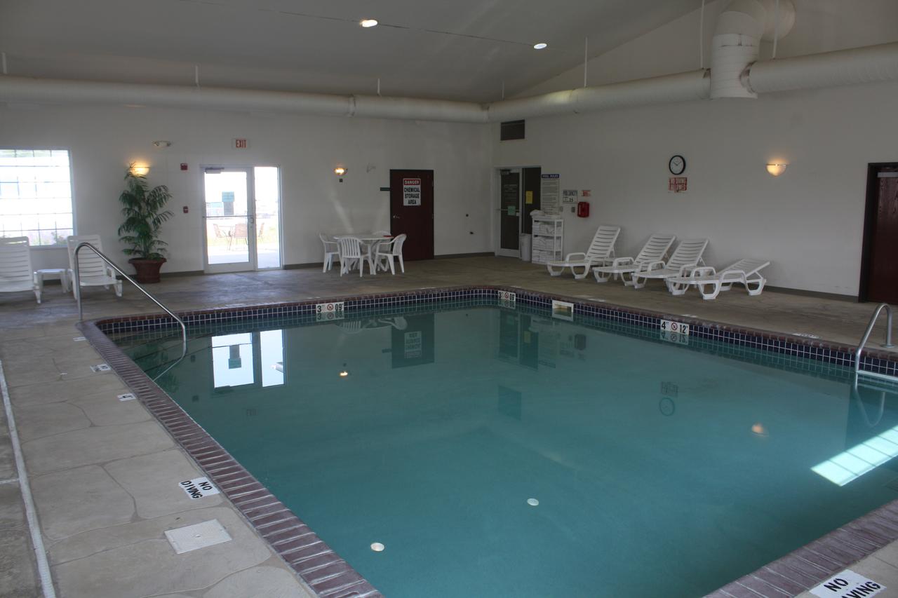 Estherville Hotel & Suites - thumb 3