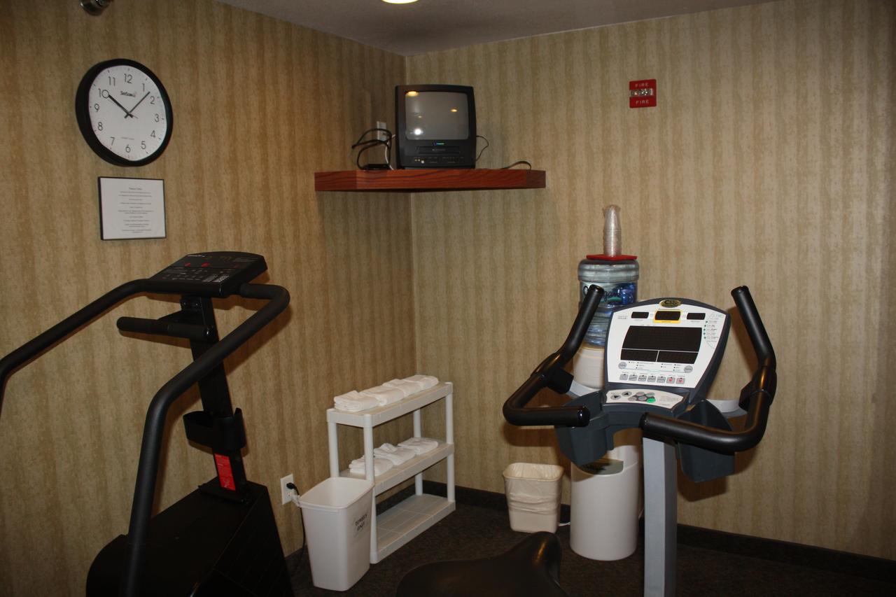 Estherville Hotel & Suites - thumb 19