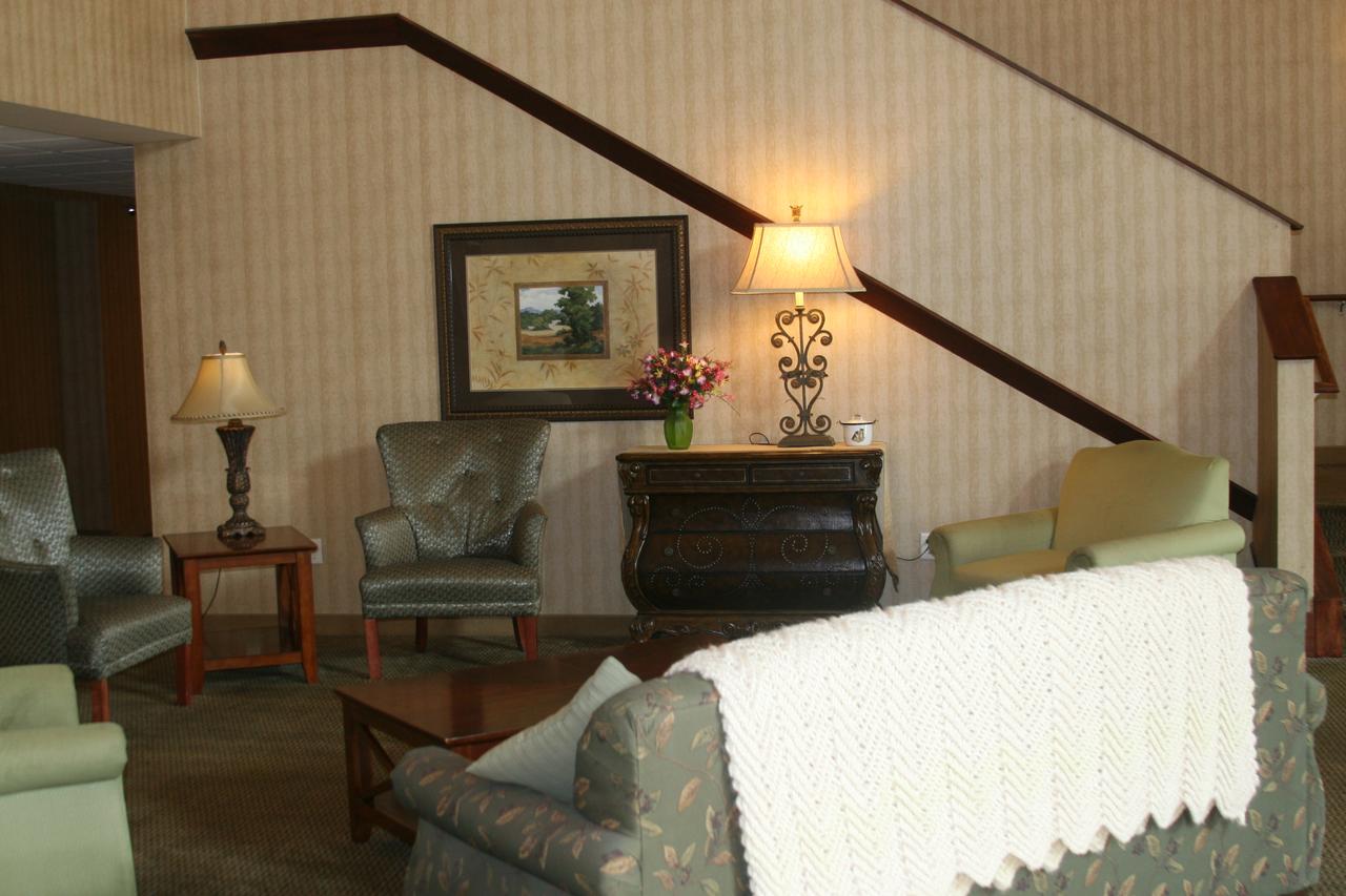 Estherville Hotel & Suites - thumb 31