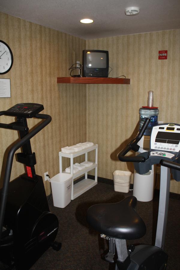 Estherville Hotel & Suites - thumb 22