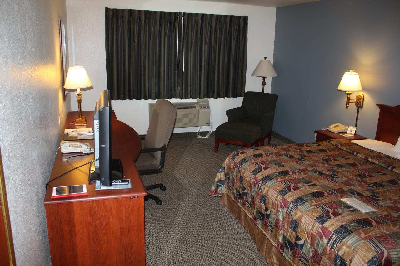 Estherville Hotel & Suites - thumb 9