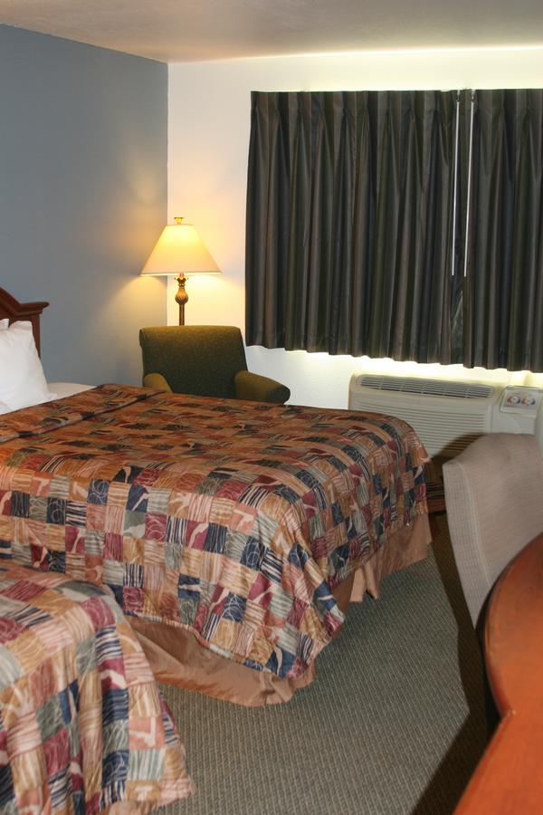 Estherville Hotel & Suites - thumb 5