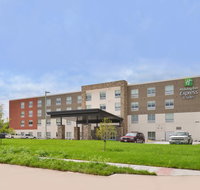 Holiday Inn Express  Suites Omaha Airport - Tourism Bookings
